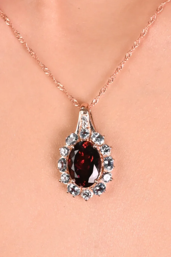 pendent 1